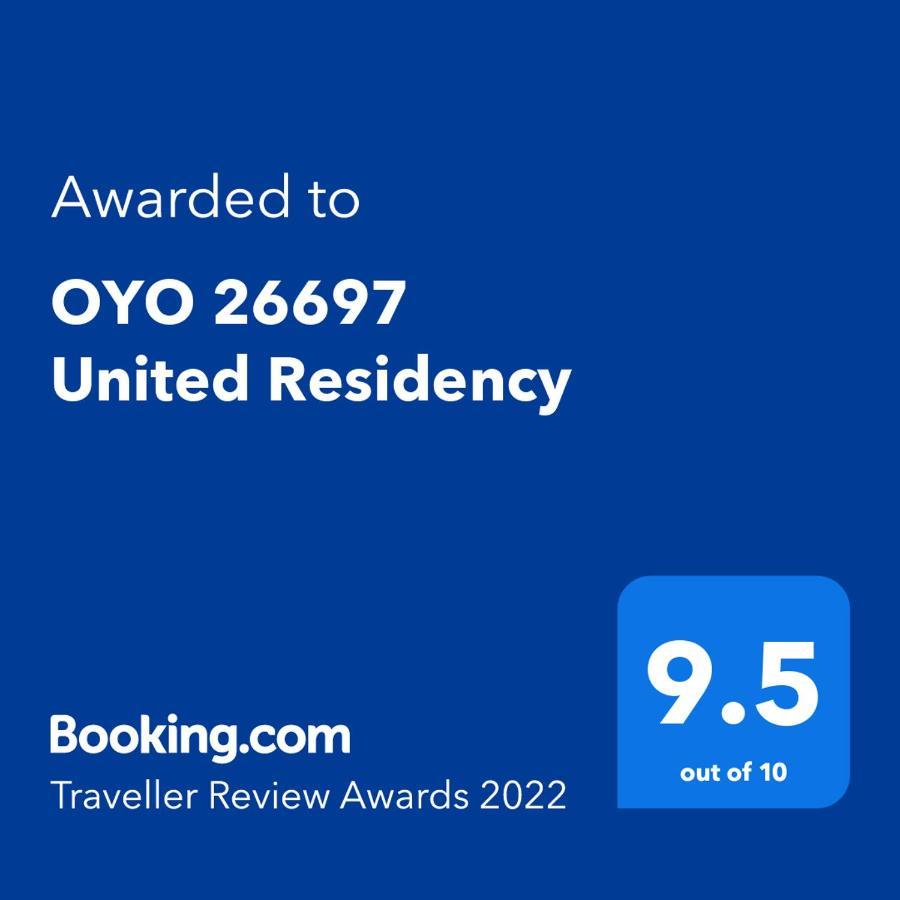Oyo 26697 United Residency Hotel Kazhakuttam Luaran gambar